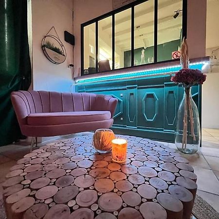Suite Romance - Jacuzzi Moret-sur-Loing Eksteriør billede
