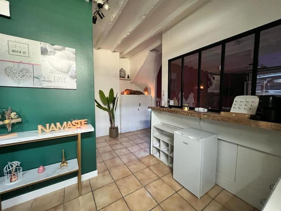 Suite Romance - Jacuzzi Moret-sur-Loing Eksteriør billede