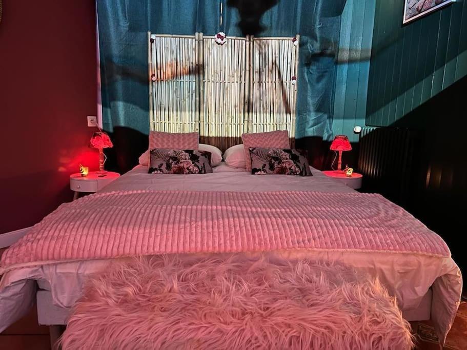 Suite Romance - Jacuzzi Moret-sur-Loing Eksteriør billede